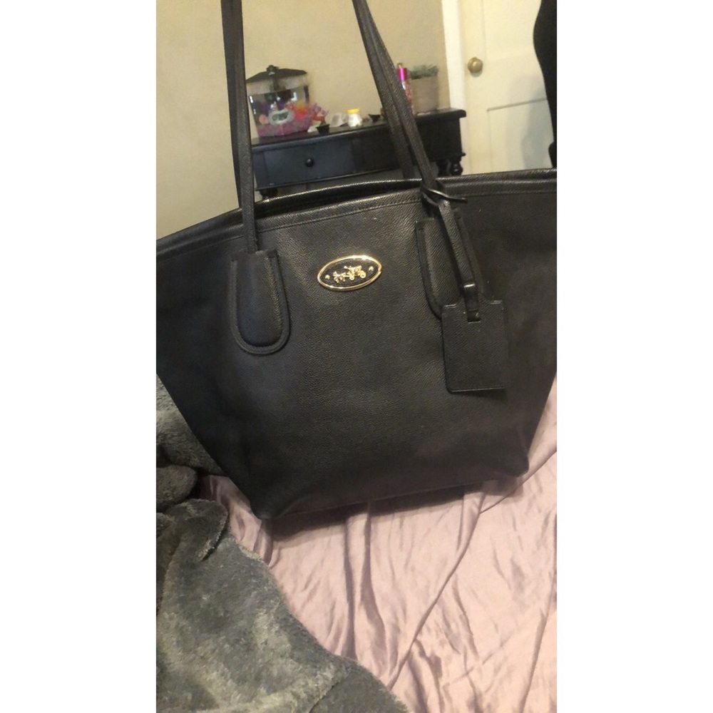 Large coach tote bag
